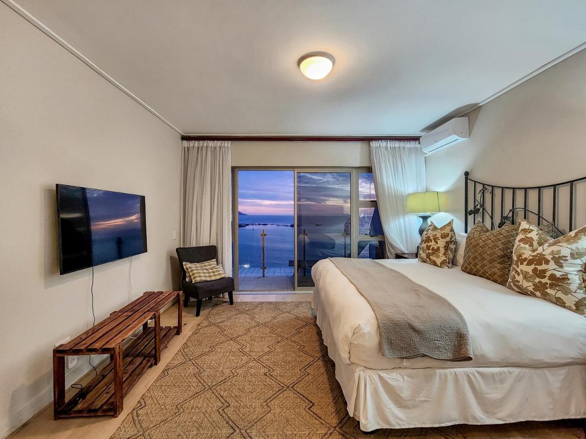 Dunmore Views And Inverter During Loadshedding Apartment Cape Town